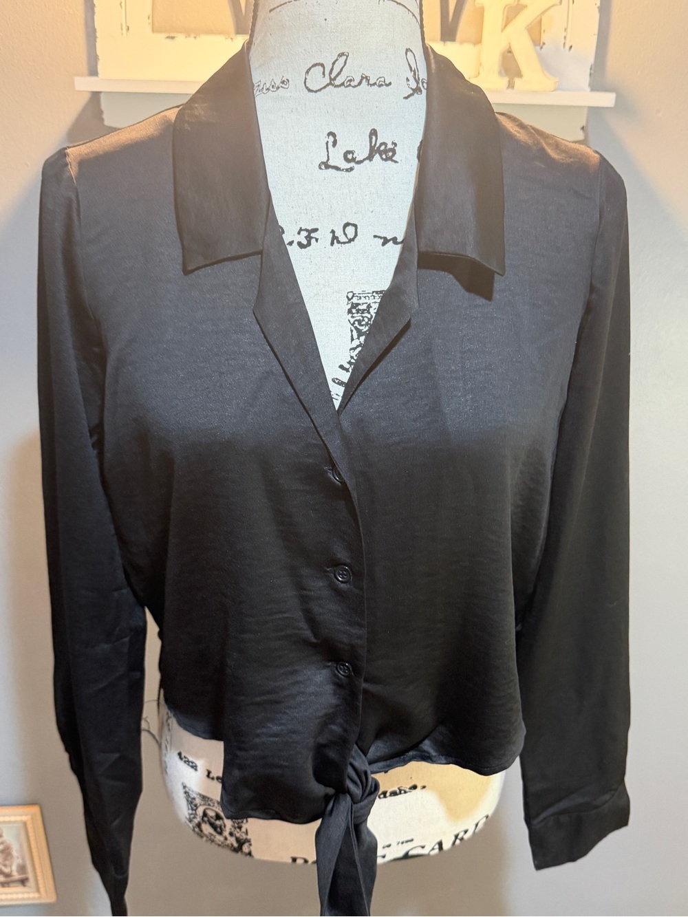 LOVE, FIRE BLACK SATIN TIE FRONT BUTTON DOWN BLOUSE SZ M NWT